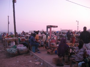 Un des nombreux marchés de Dakar : Soumbedioune