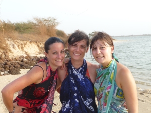 Laure, Julie (notre ortho) et Marie, plage de Zebrabar
